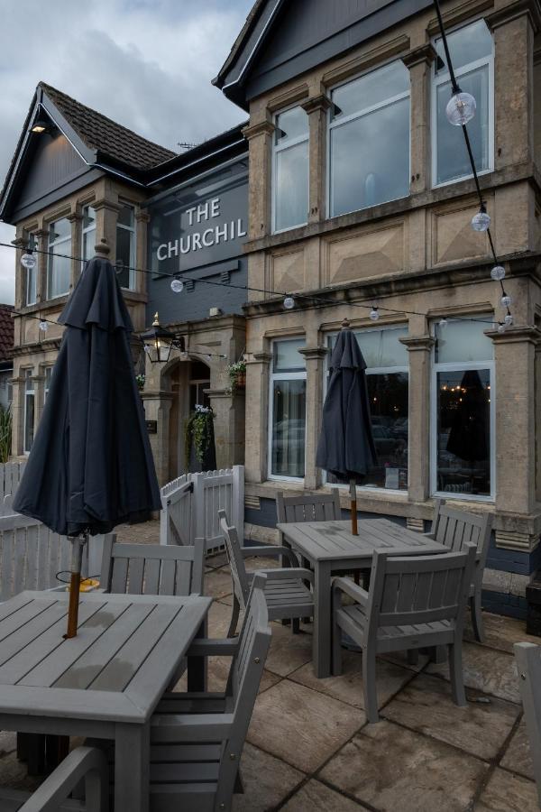 The Churchill By Greene King Inns Royal Wootton Bassett Eksteriør billede