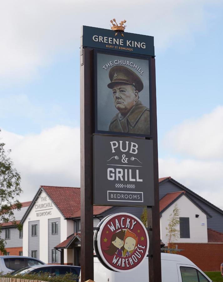 The Churchill By Greene King Inns Royal Wootton Bassett Eksteriør billede