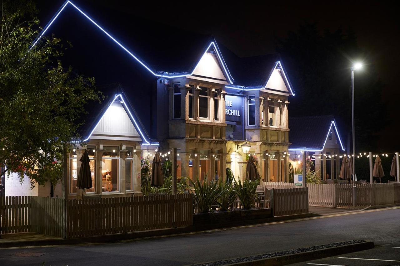 The Churchill By Greene King Inns Royal Wootton Bassett Eksteriør billede